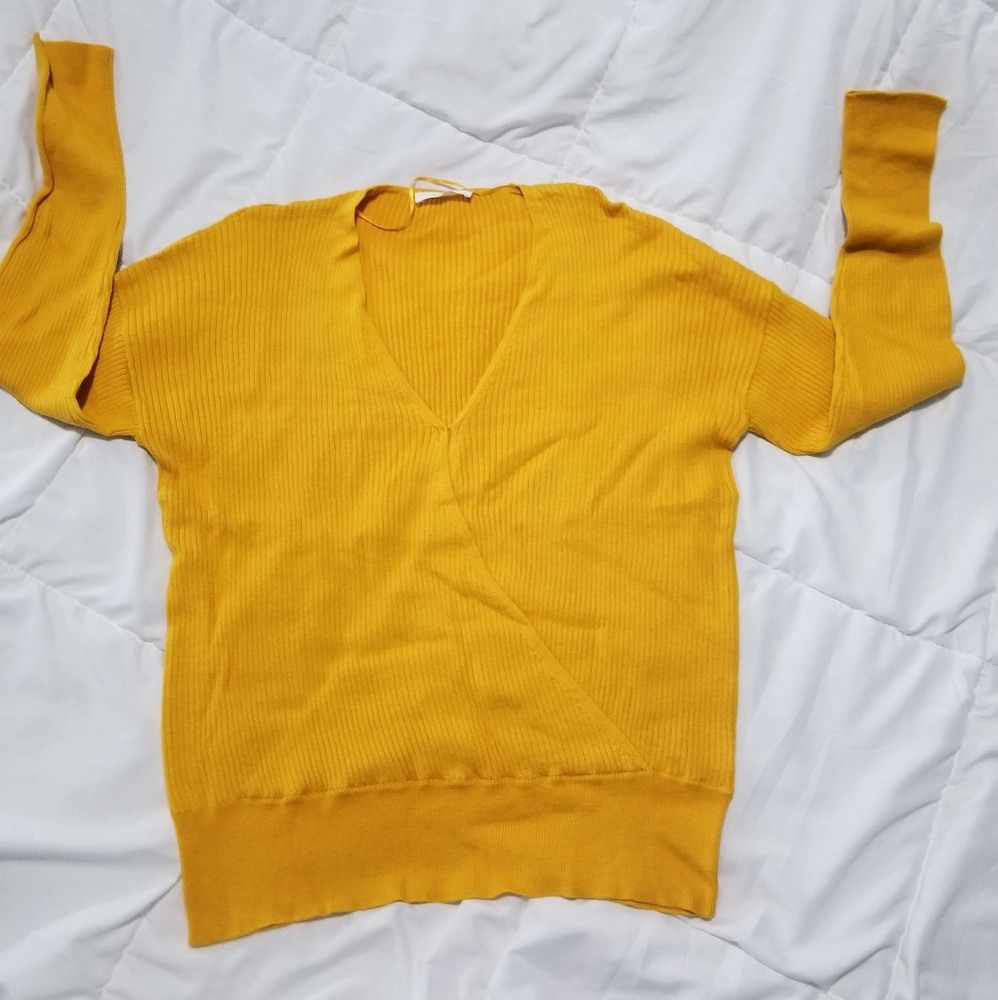 NWT Ribbed Sweater - Picture 2 of 3